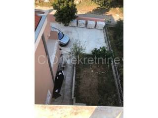 Terraced house, Sale, Okrug, Okrug Donji