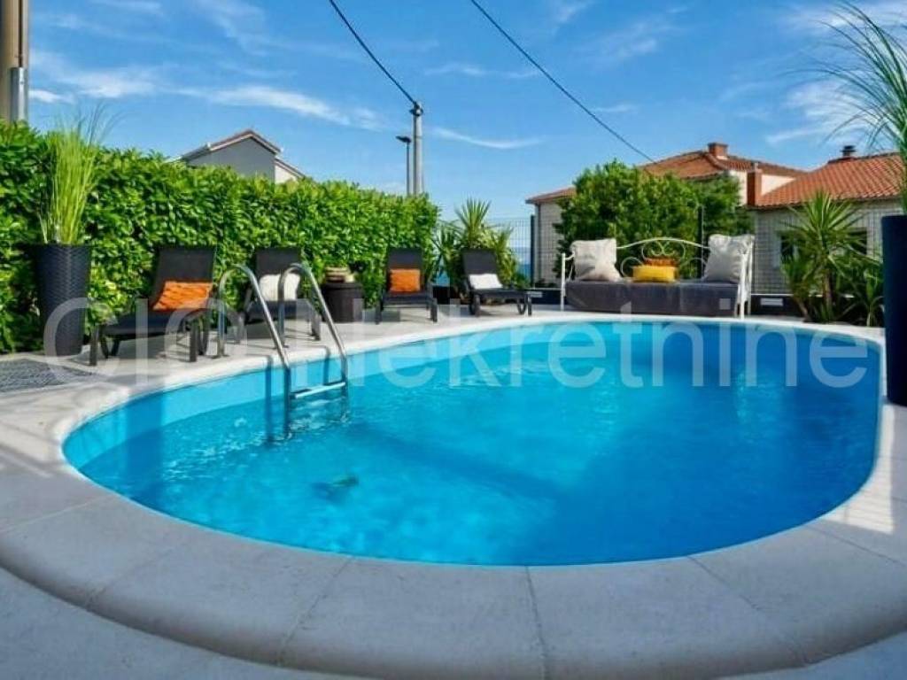 Flat in a house, Rent, Podstrana, Podstrana
