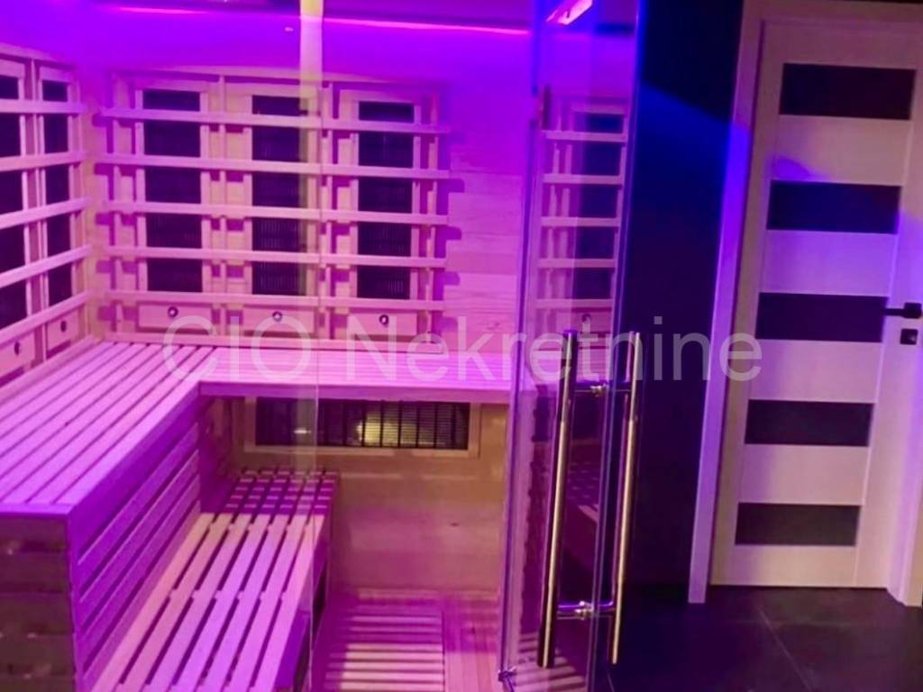 Flat in a house, Rent, Podstrana, Podstrana