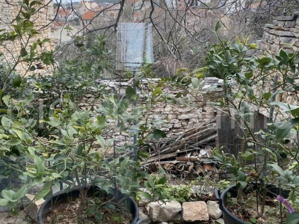 Stone house, Sale, Supetar, Supetar