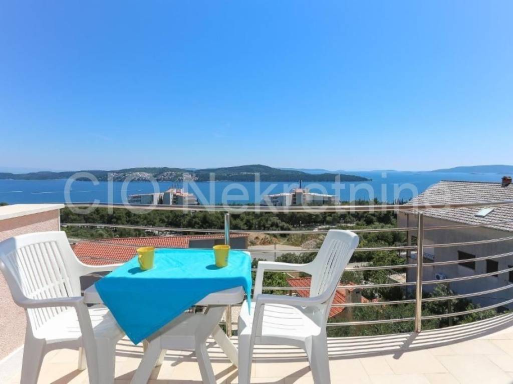 Flat in a building, Sale, Seget, Seget Donji