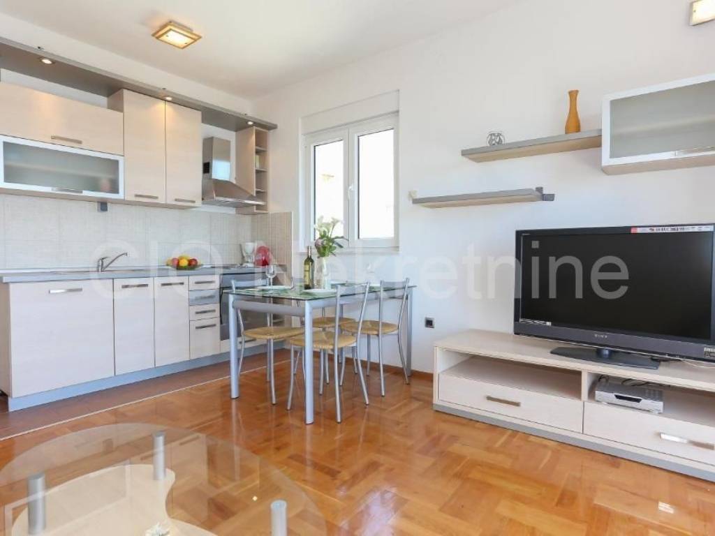 Flat in a building, Sale, Seget, Seget Donji