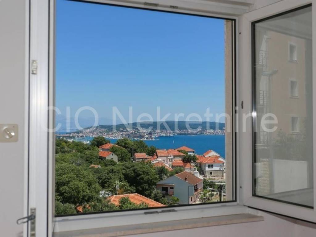 Flat in a building, Sale, Seget, Seget Donji