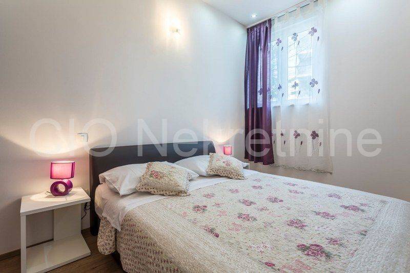 Flat in a building, Rent, Split, Split