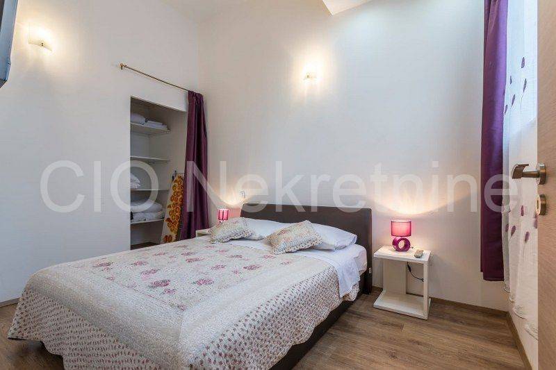 Flat in a building, Rent, Split, Split
