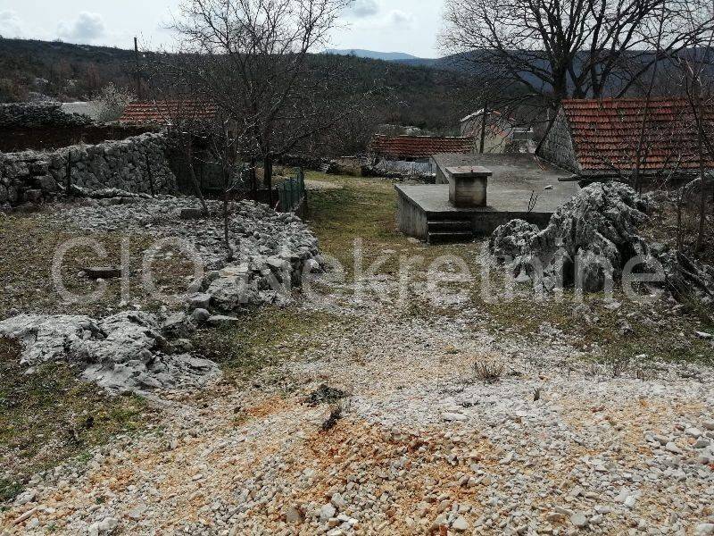 Residential-commercial property, Sale, Klis, Dugobabe