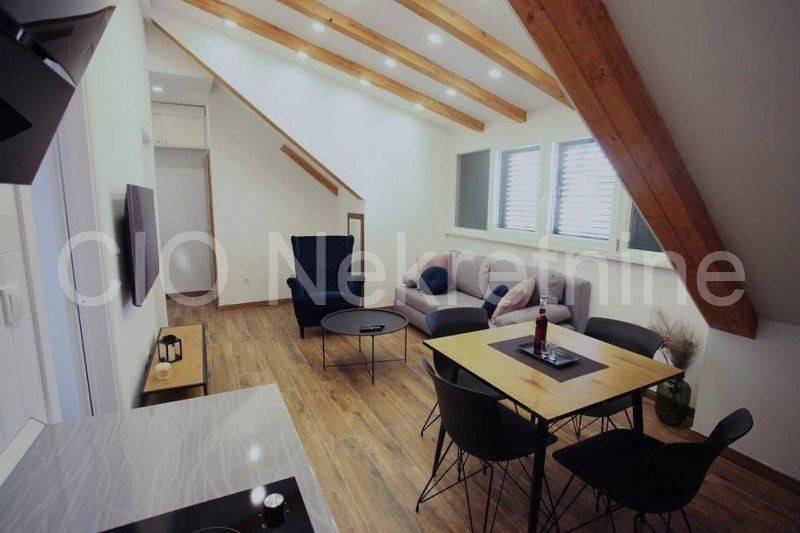 Flat in a house, Rent, Split, Split