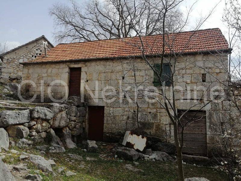 Residential-commercial property, Sale, Klis, Dugobabe