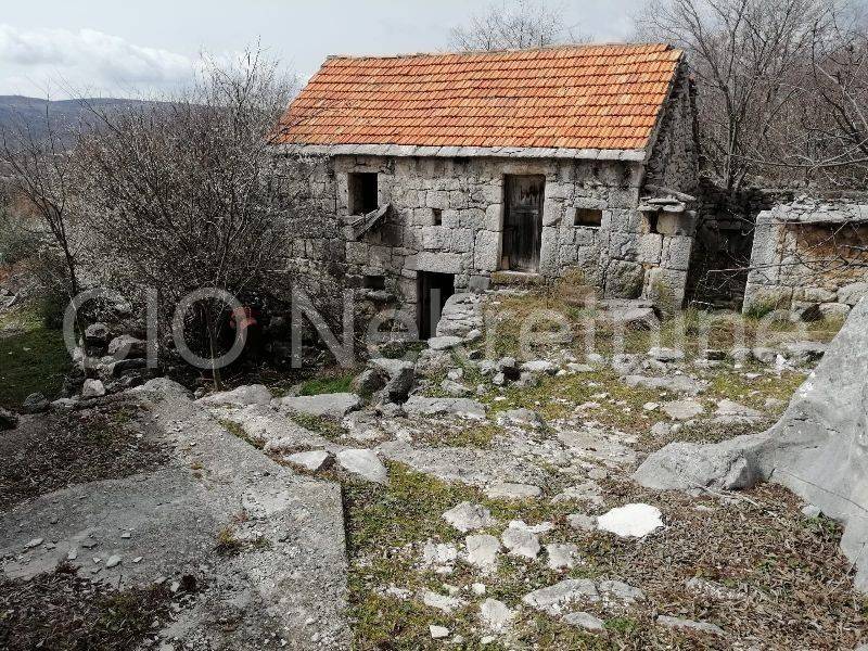 Residential-commercial property, Sale, Klis, Dugobabe