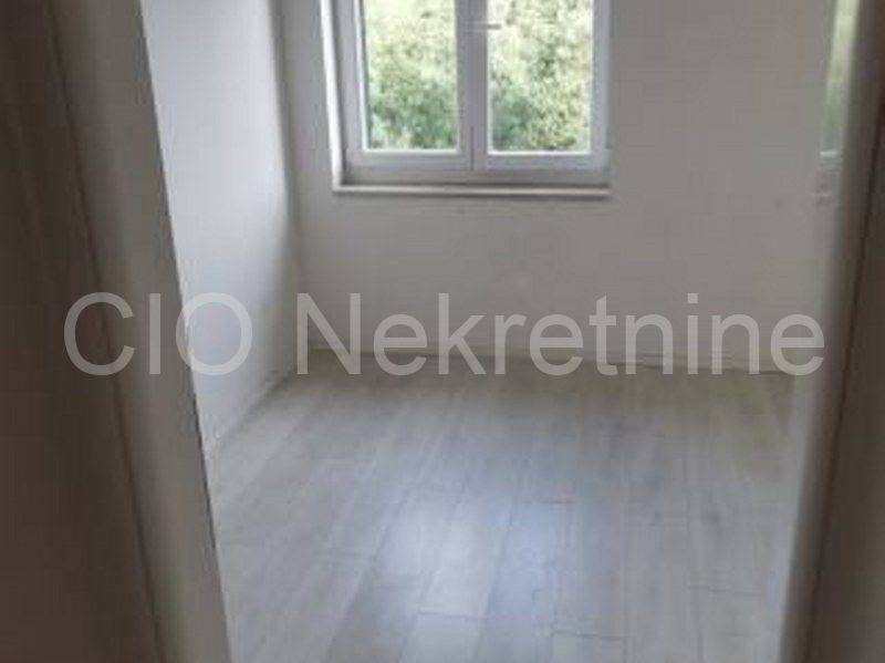 Flat in a building, Sale, Split, Split