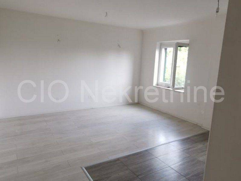 Flat in a building, Sale, Split, Split