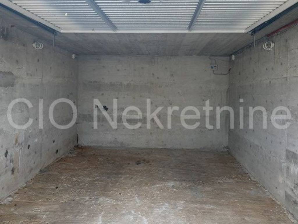 House with apartments, Sale, Trogir - Okolica, Mastrinka