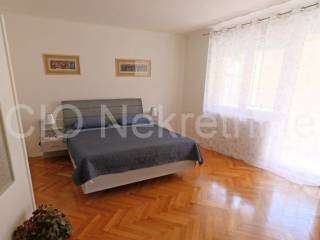 Flat in a building, Rent, Split, Split