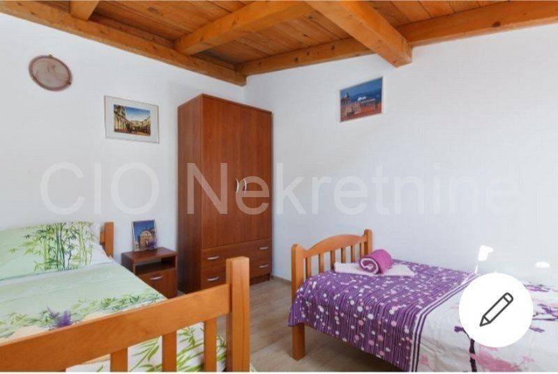 Flat in a house, Rent, Split, Split