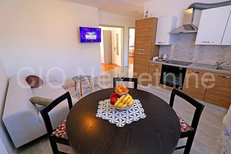 Flat in a building, Rent, Split, Split