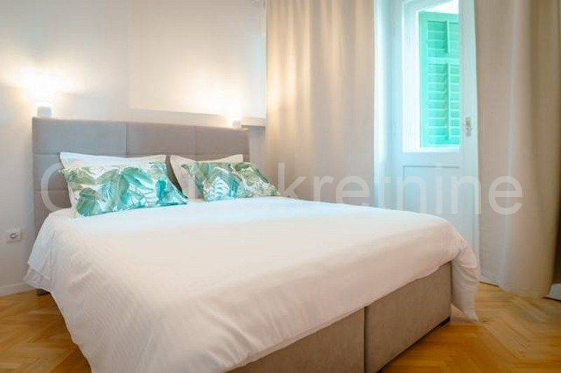 Flat in a building, Rent, Split, Split