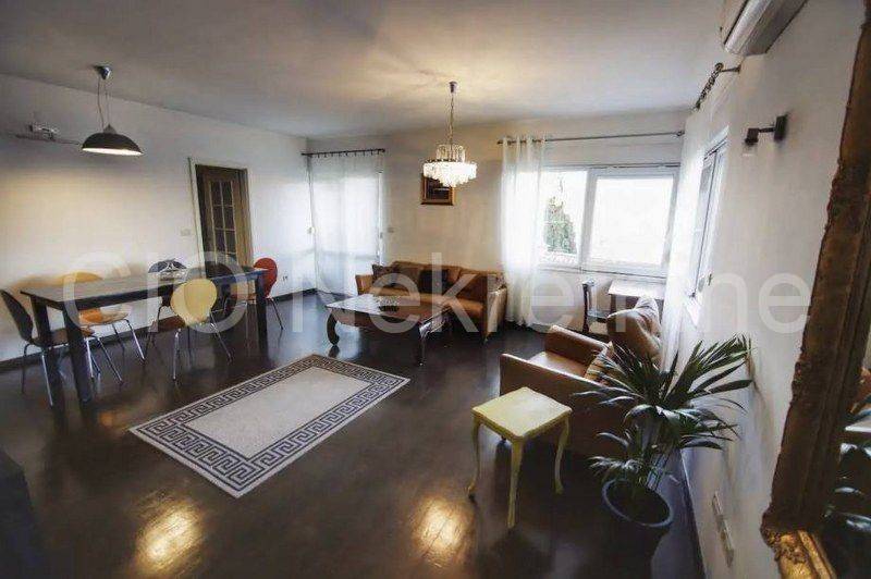 Flat in a building, Rent, Split, Split