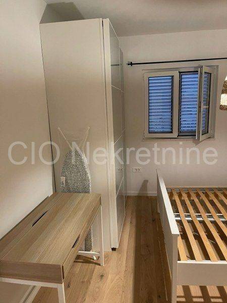 Flat in a house, Rent, Split, Split