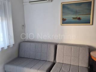 Flat in a building, Sale, Vis, Vis