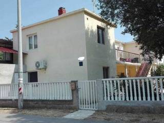 House with apartments, Sale, Obrovac, Gornji Karin