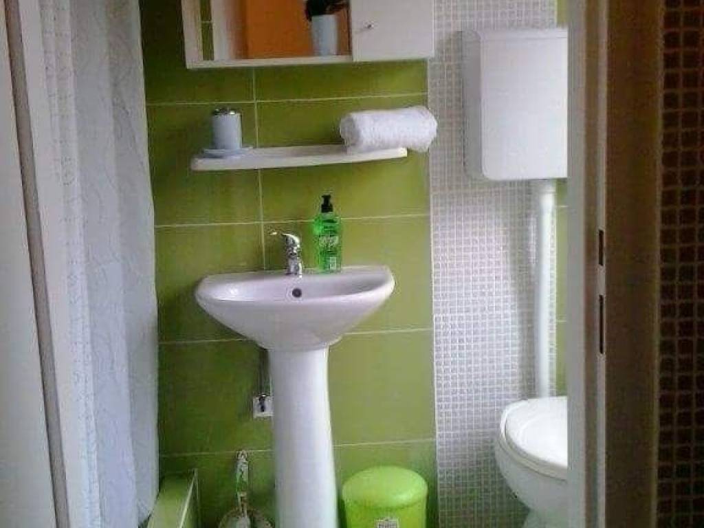 House with apartments, Sale, Obrovac, Gornji Karin