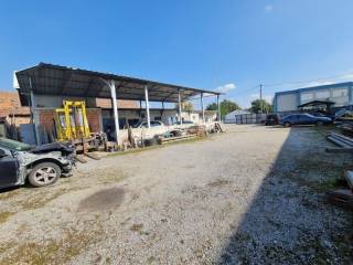 Residential-commercial property, Sale, Zagreb, Donja Dubrava