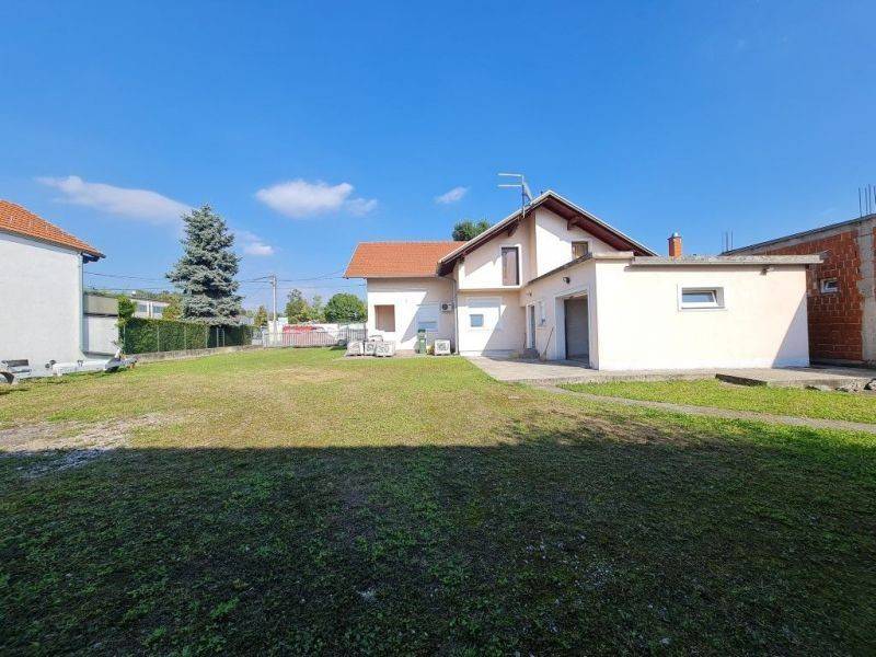 Residential-commercial property, Sale, Zagreb, Donja Dubrava