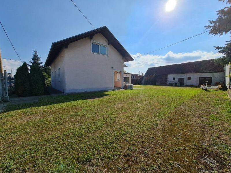 Residential-commercial property, Sale, Zagreb, Donja Dubrava