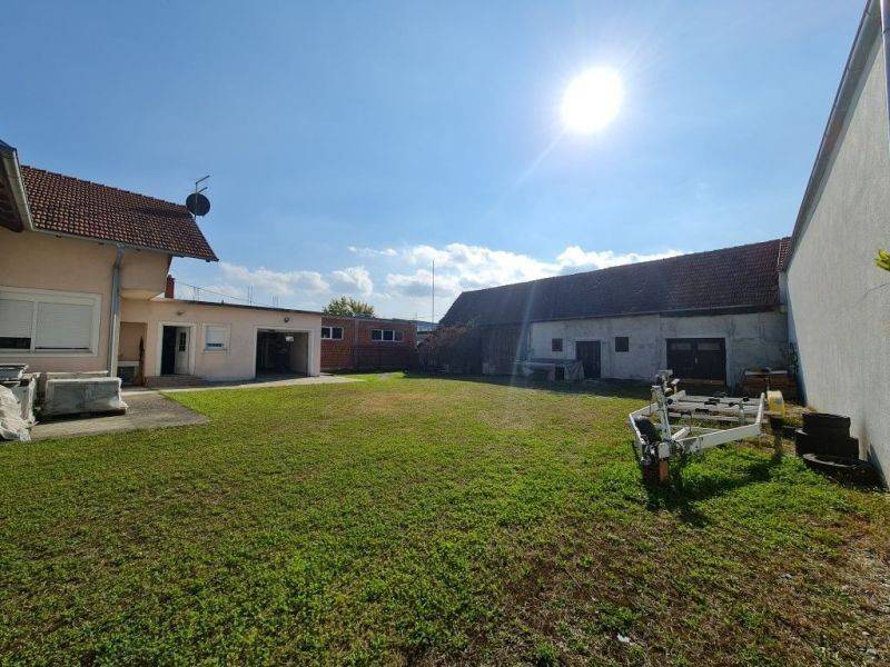 Residential-commercial property, Sale, Zagreb, Donja Dubrava