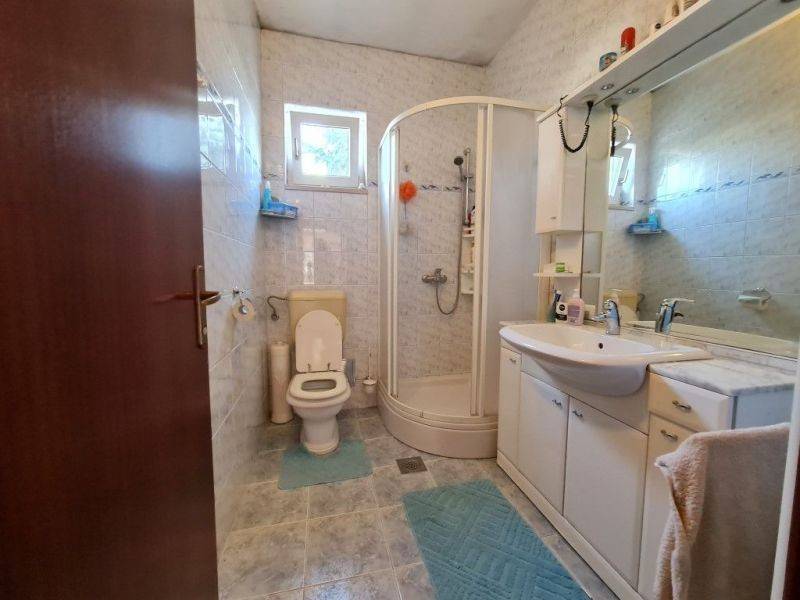 Residential-commercial property, Sale, Zagreb, Donja Dubrava