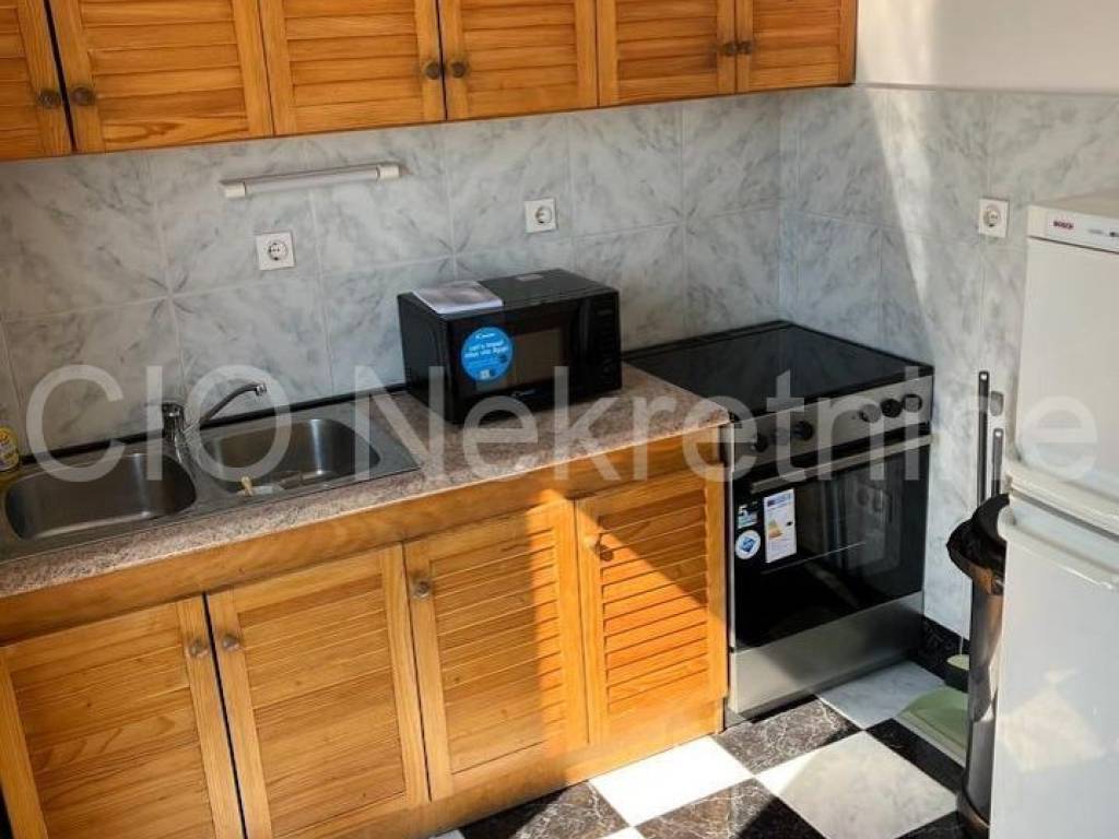 Flat in a building, Rent, Split, Split
