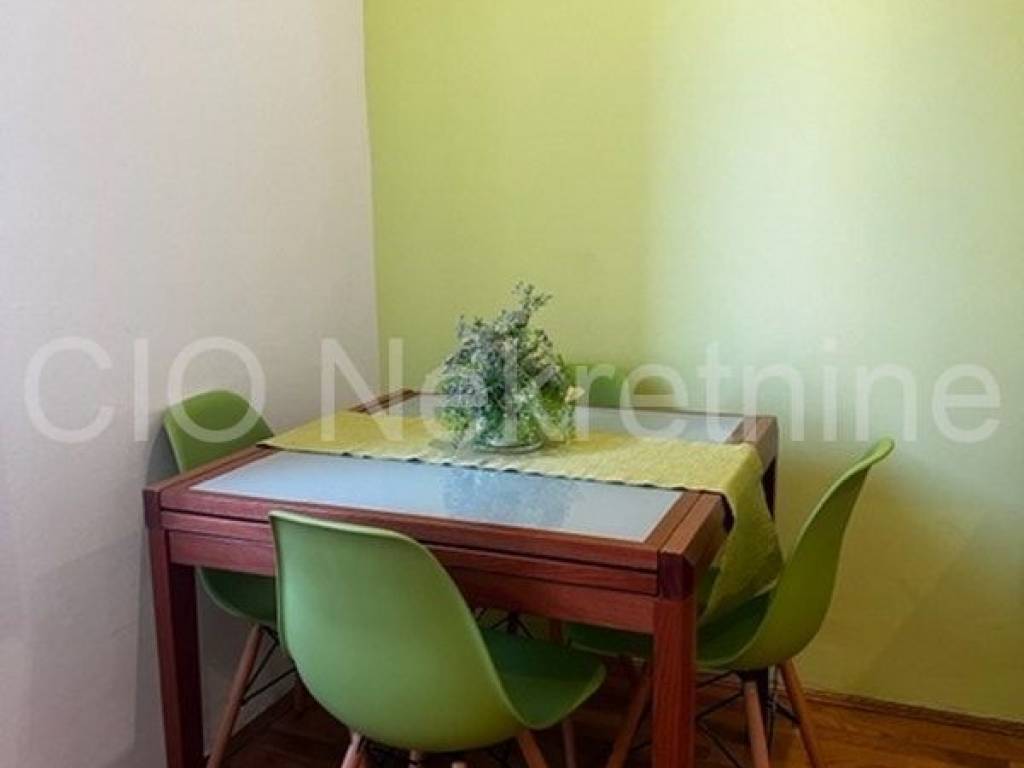 Flat in a building, Rent, Split, Split