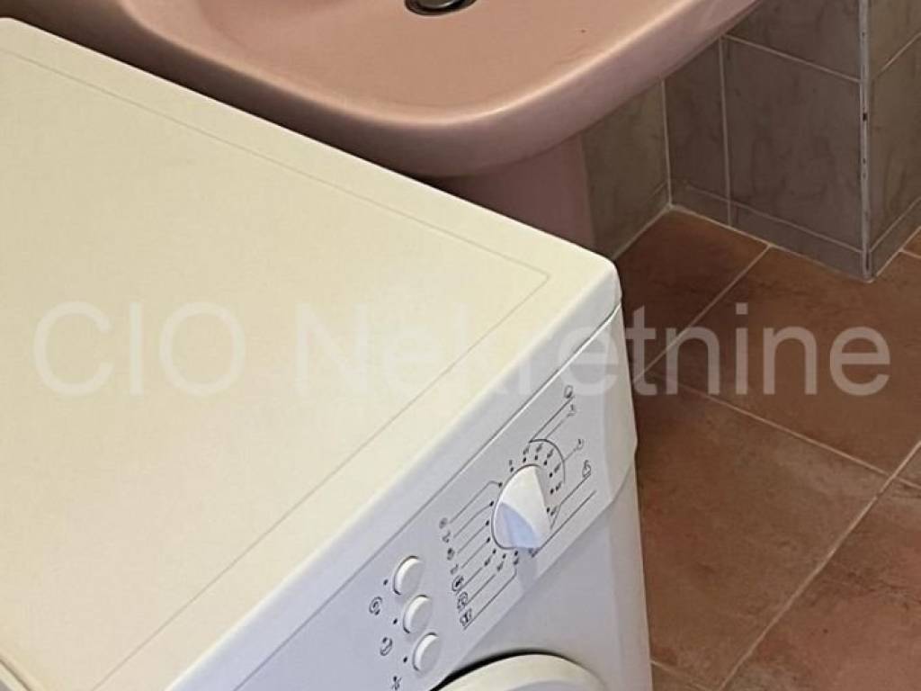 Flat in a building, Rent, Split, Split
