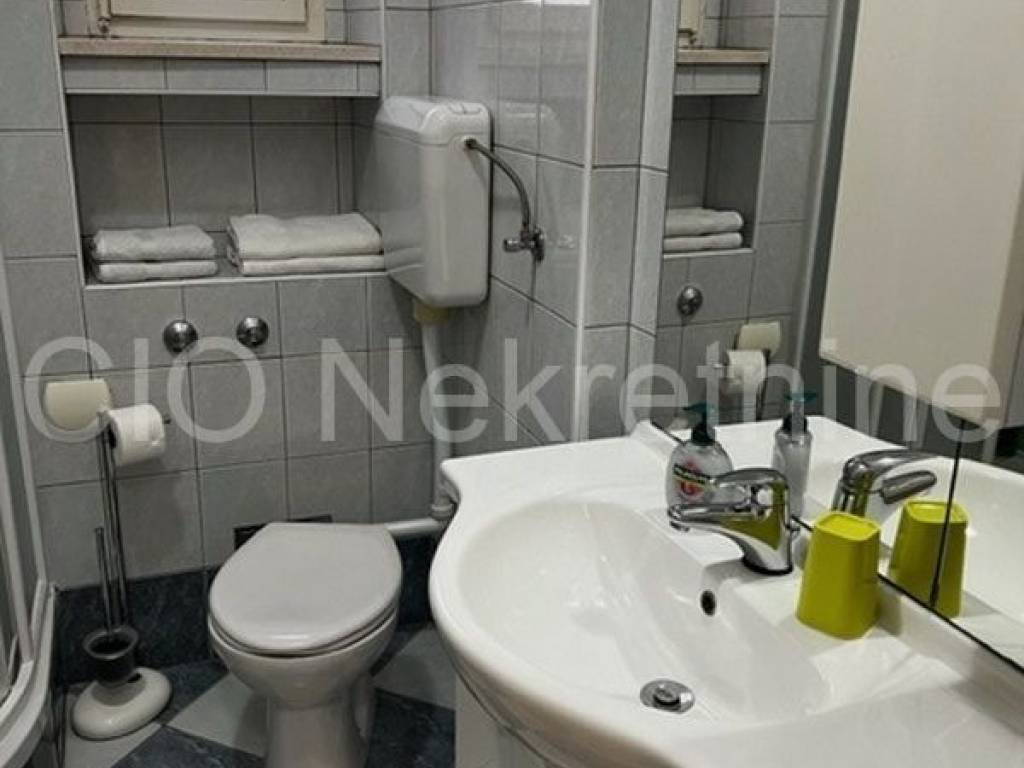 Flat in a building, Rent, Split, Split