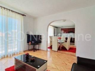 Flat in a house, Rent, Solin, Centar