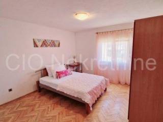 Flat in a house, Rent, Solin, Centar