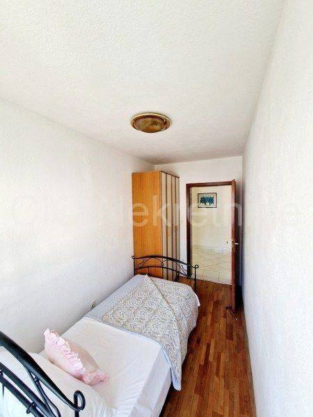 Flat in a house, Rent, Solin, Centar