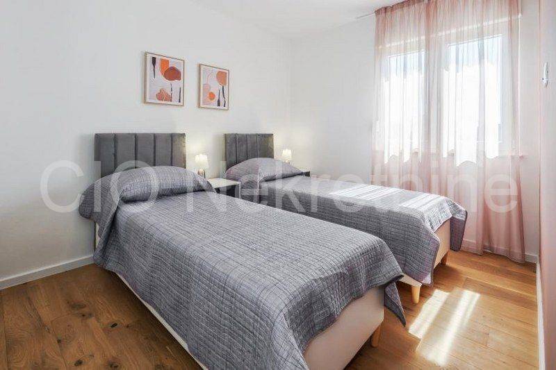 Flat in a new building, Rent, Kaštela, Kaštel Kambelovac