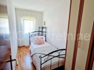 Flat in a house, Rent, Solin, Centar