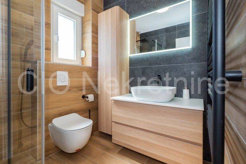 Flat in a new building, Rent, Kaštela, Kaštel Kambelovac