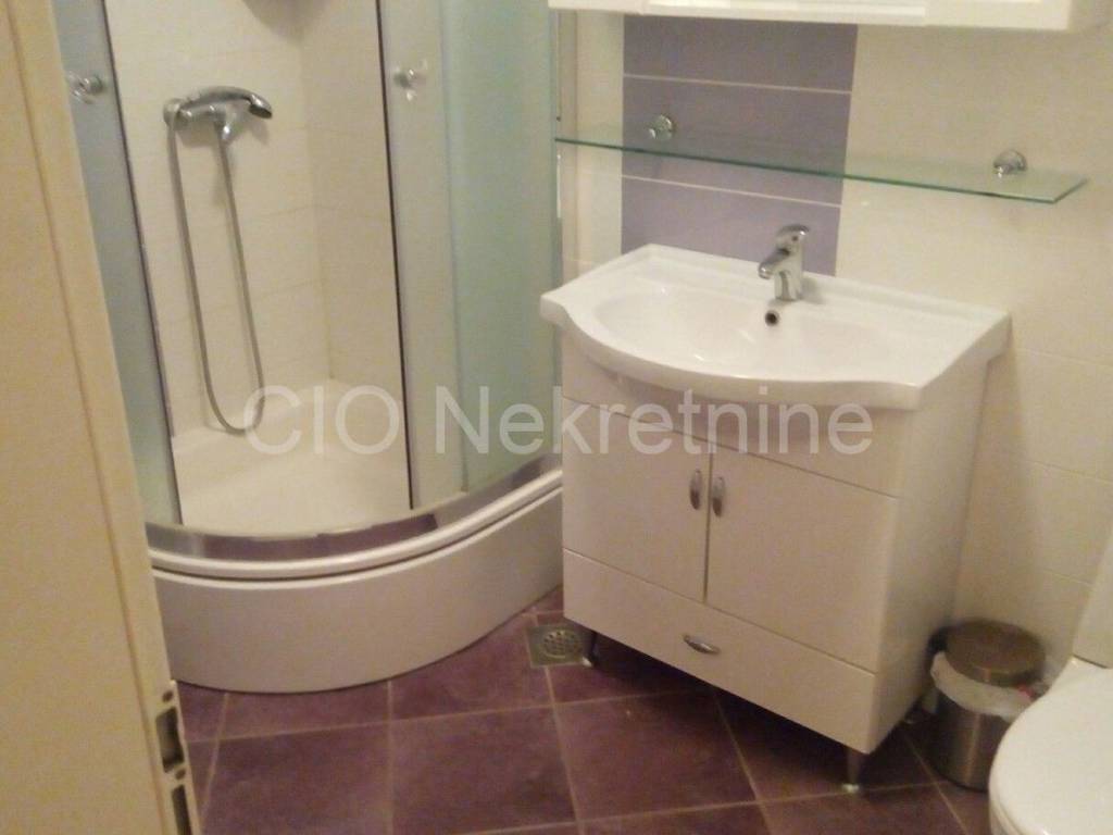 Flat in building, Rent, Split, Split