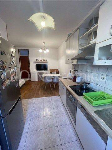 Flat in a building, Sale, Split, Split
