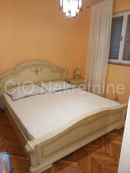 Flat in a house, Rent, Podstrana, Podstrana