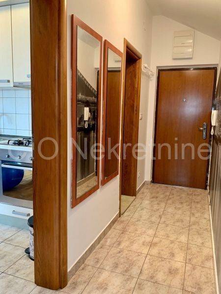 Flat in a building, Sale, Solin, Sveti Kajo