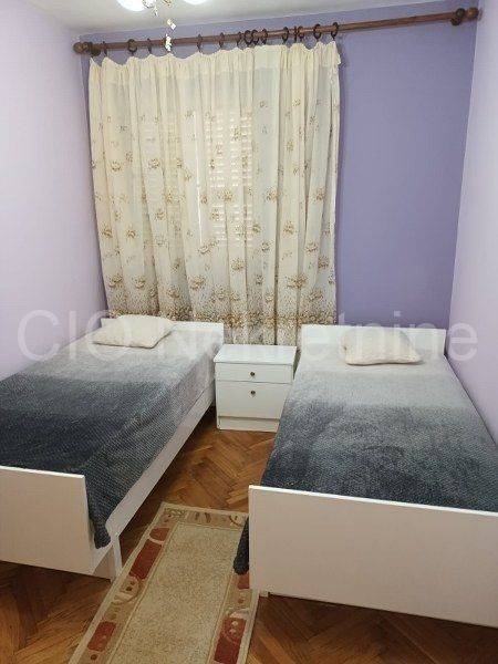 Flat in a house, Rent, Podstrana, Podstrana