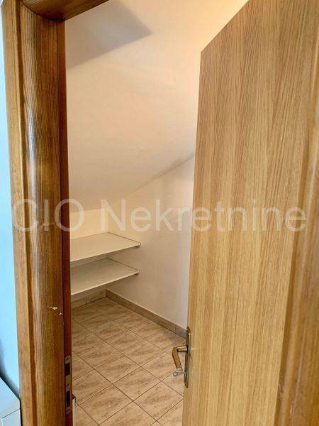 Flat in a building, Sale, Solin, Sveti Kajo