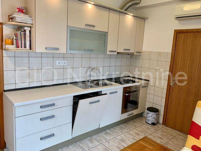 Flat in a building, Sale, Solin, Sveti Kajo