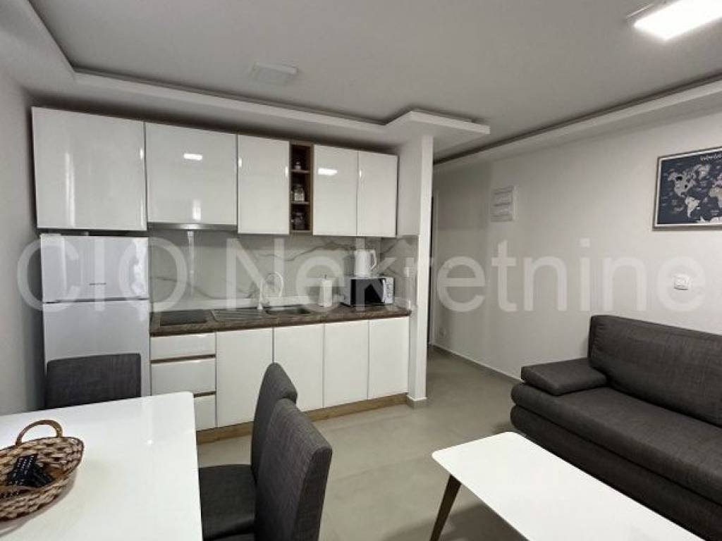 Flat in a building, Sale, Bol, Bol
