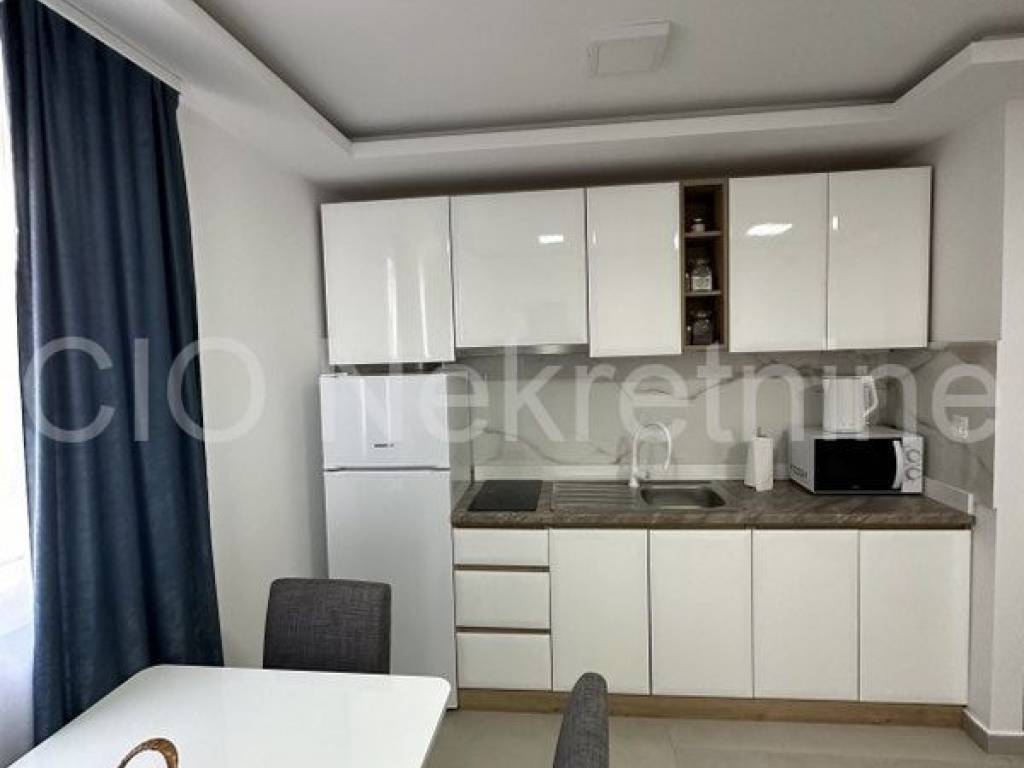 Flat in a building, Sale, Bol, Bol