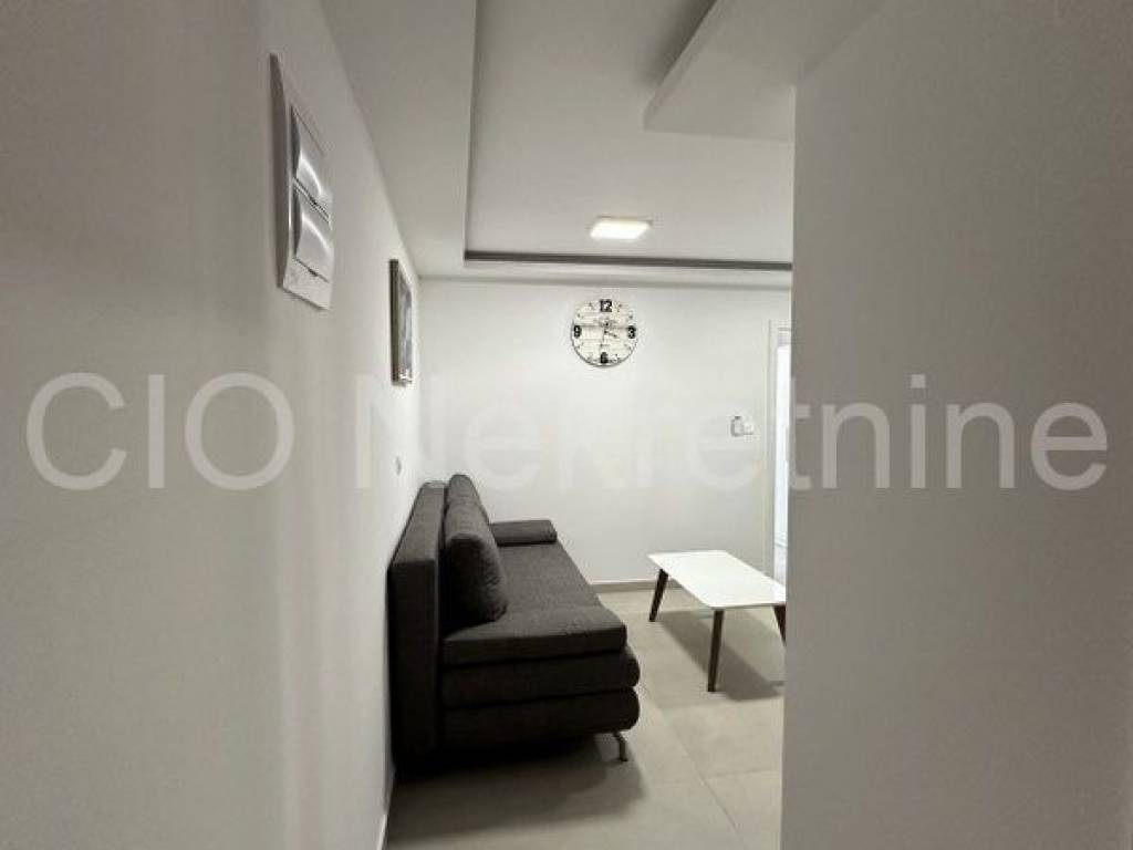 Flat in a building, Sale, Bol, Bol
